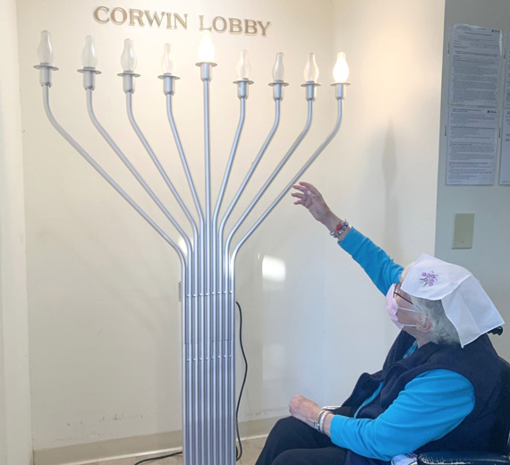 Chanukah at the Jewish Home